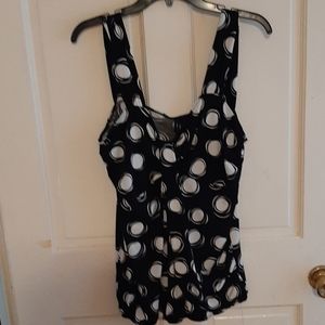 Adorable black and white sleeveless shirt